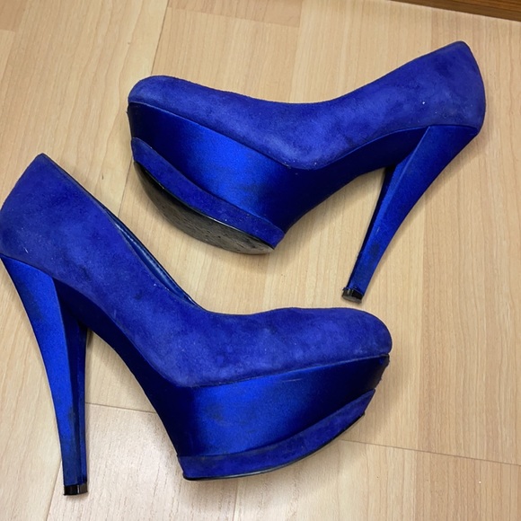 Bebe - Suede Platform Pumps - Picture 4 of 15
